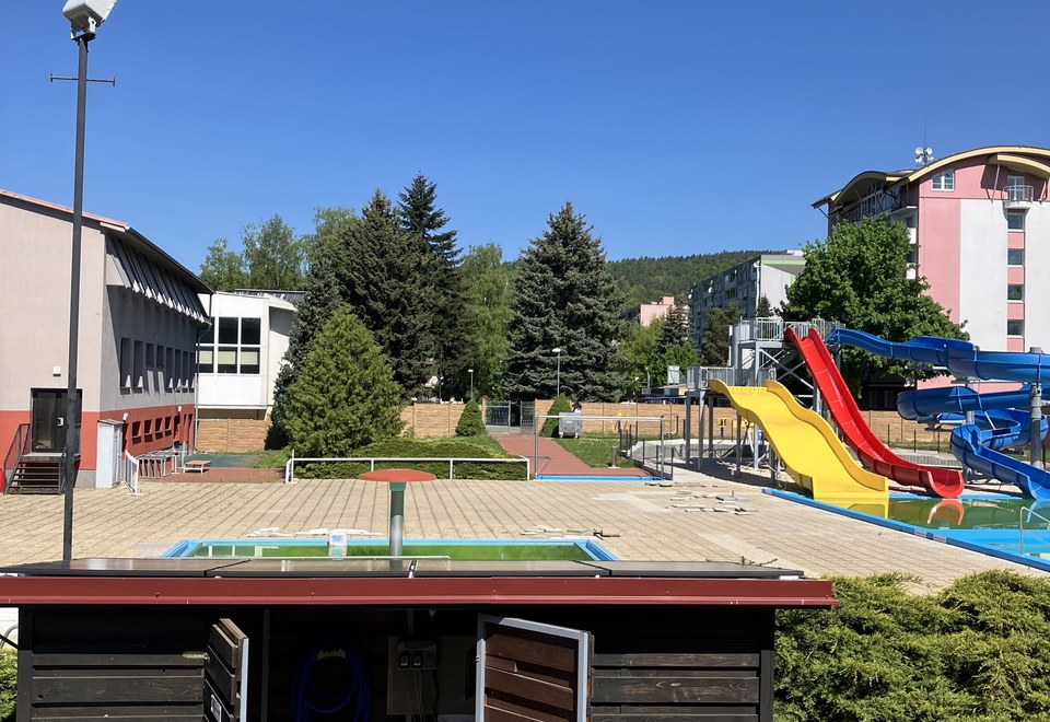 Tepelné čerpadlo LOGITEX na Mestskom kúpalisku v Púchove